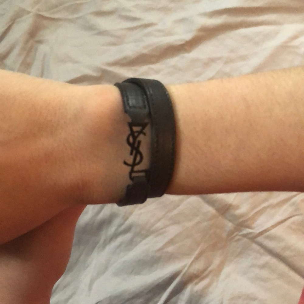 Ysl authentic bracelet !! ✨✨✨✨✨✨